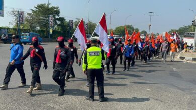 kegiatan Aksi Long March 50 Orang Ketua Exco Partai Buruh dari Gedung sate Bandung Tujuan Akhir Gedung DPR Jakarta