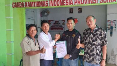 Penyerahan dipimpin langsung oleh Komandan Garda Kamtibmas Indonesia Provinsi Sumatera Utara bung Juanda Simanjuntak ST, SPd