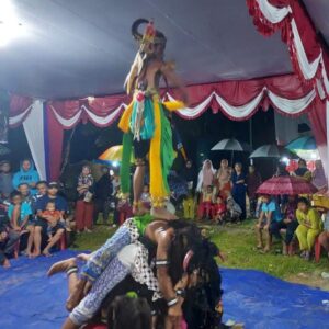 Wayangan Orang dari Sergai, Gamelan, Musik Campursari yang sangat kocak membuat suasana semakin semarak.