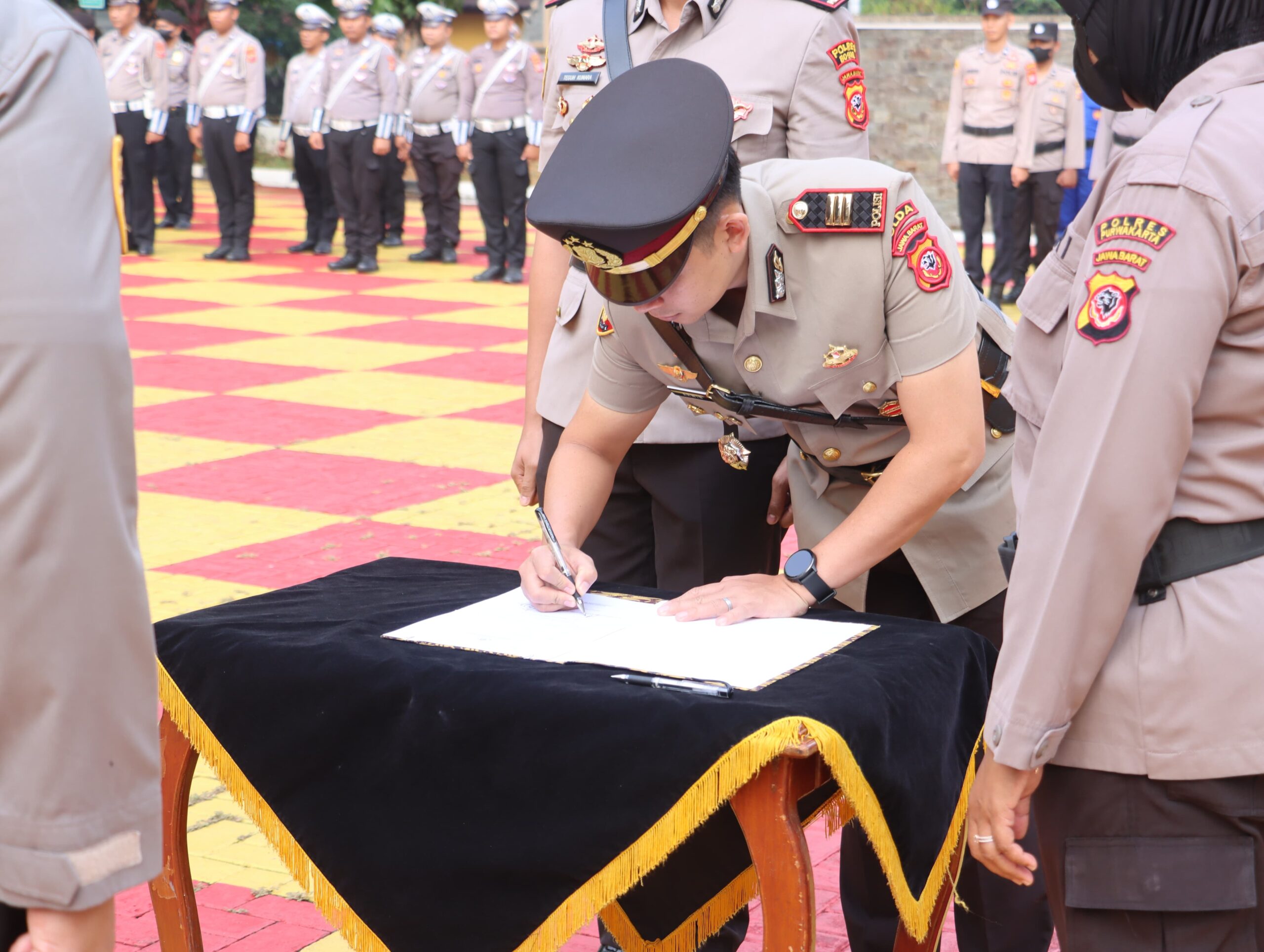 upacara serah terima jabatan Kepala Satuan Reserse dan Kriminal (Reskrim) Polres Purwakarta, pada Selasa, 24 Oktober 2023.