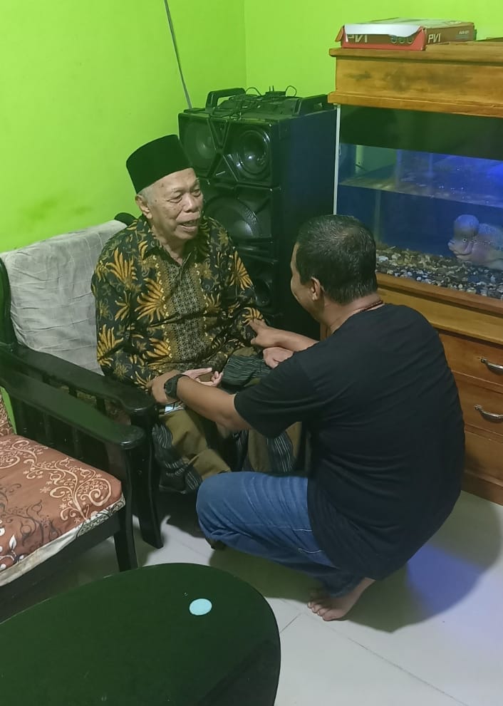 Guna Menyerap Aspirasi Pembangunan, Romi Hariyanto Turun Ke Masyarakat Serta Sambangi Kediaman Bapak Basir RW Di Nipah Panjang