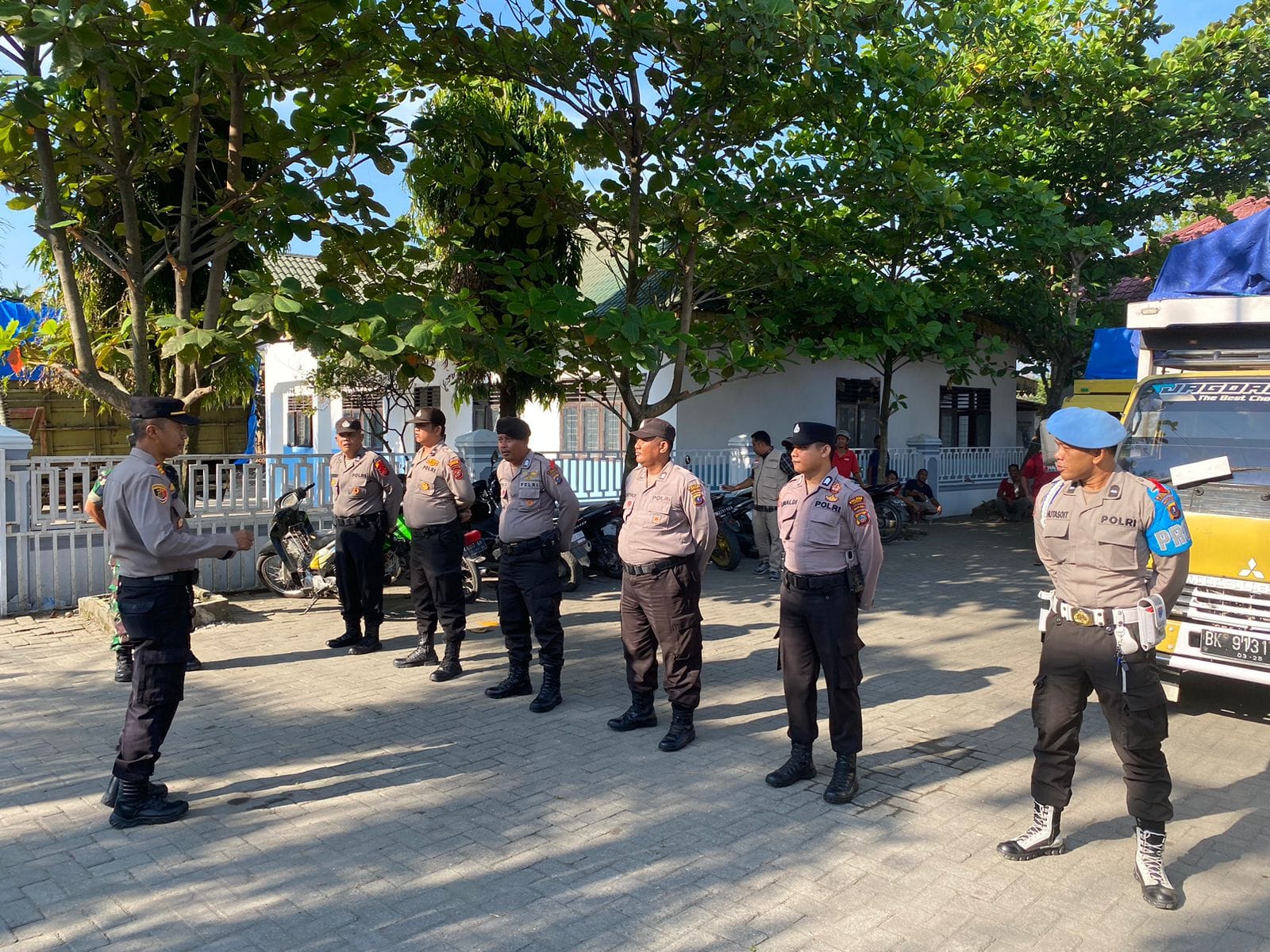 Polres Langkat Kawal Ketat Distribusi Logistik Pemilu Dari PPK ke Gudang KPU