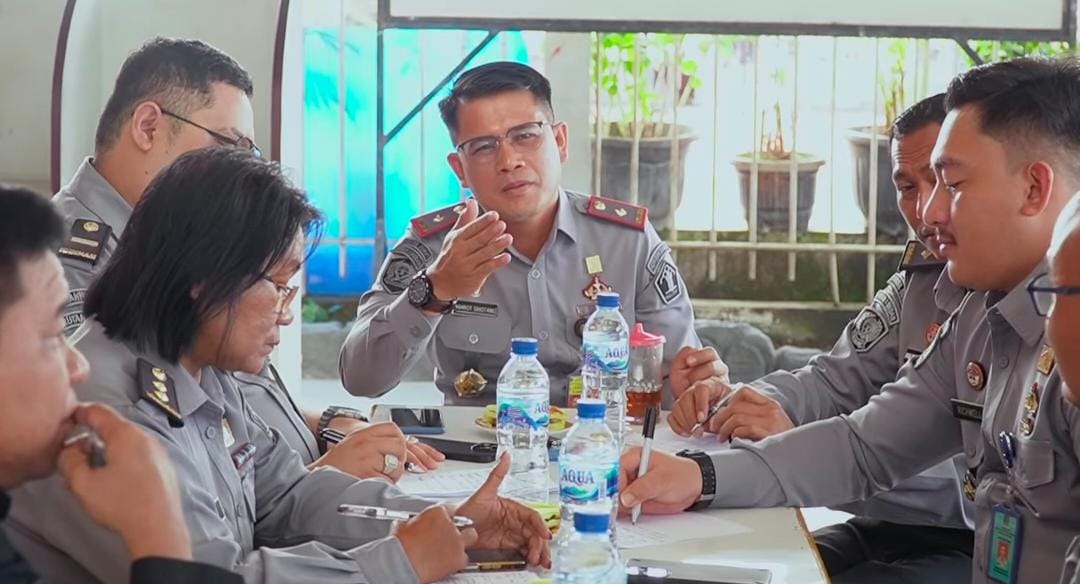 Coffe morning Karutan bersama warga binaan dan pejabat struktural