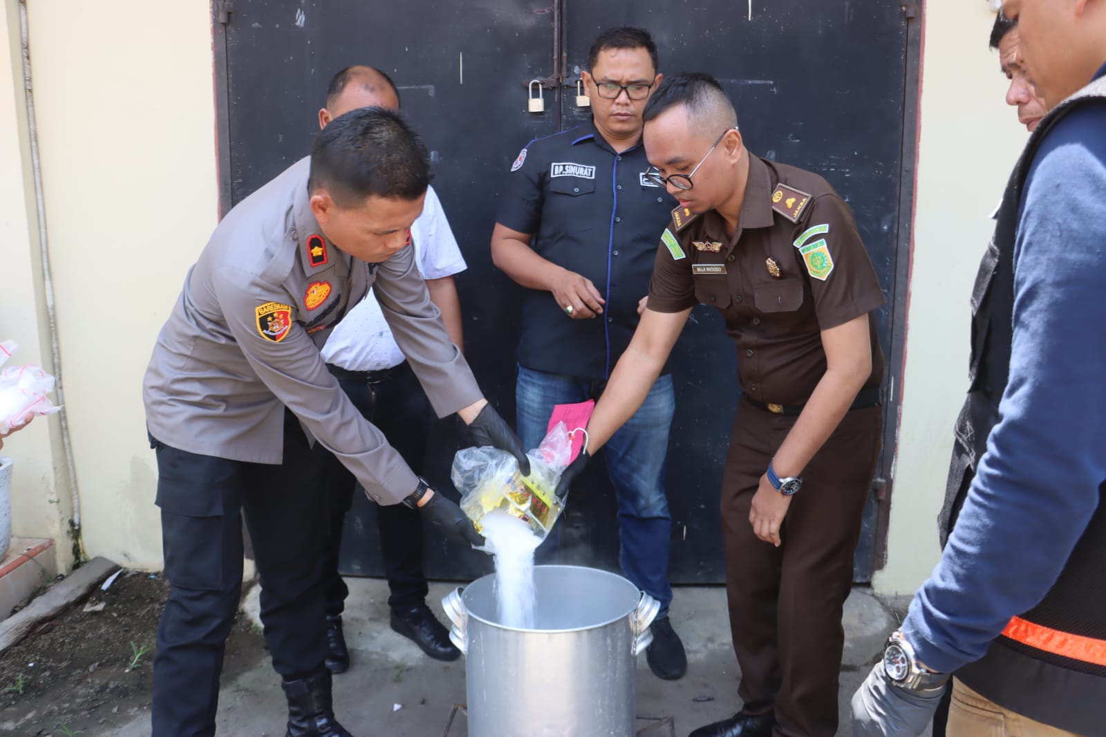 Konferensi Pers: Pemusnahan Barang Bukti Sabu Seberat 1.433,89 Gram Menjadi Langkah Kompak Lawan Peredaran Narkotika